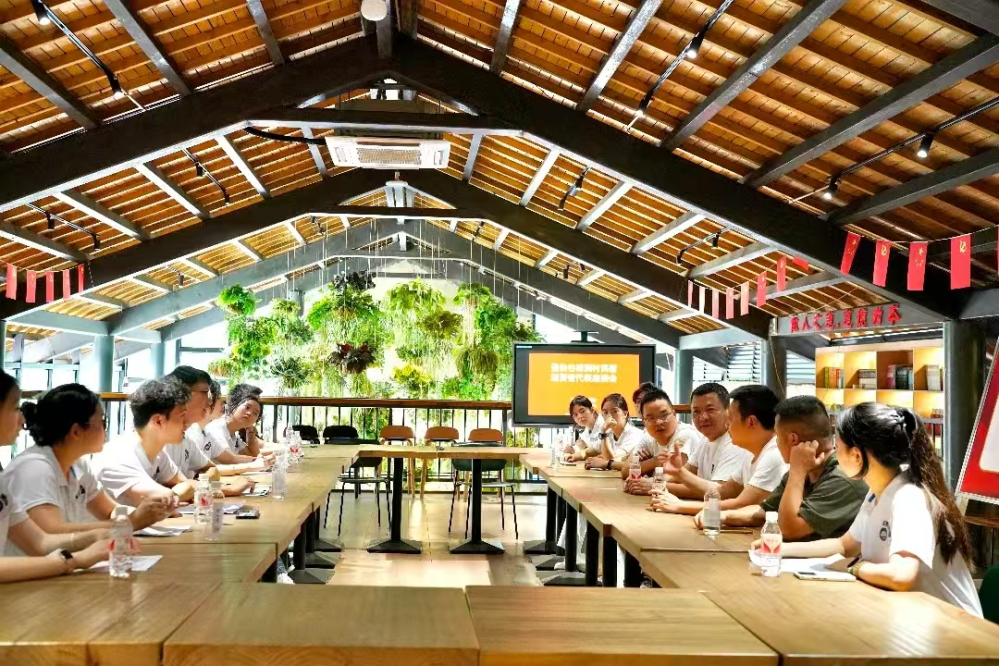 1752116719379308.png 图片1.png